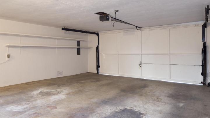 Des portes de garage en harmonie avec la configuration de votre bâtiment.